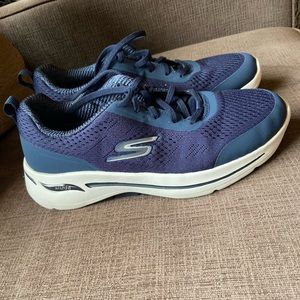Navy Women’s Skechers Sneakers